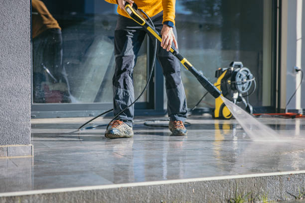 Best Parking Lot and Garage Cleaning  in Riverdale, CA